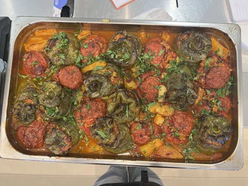 Σπιτικά γεμιστά από το Evelina Food House